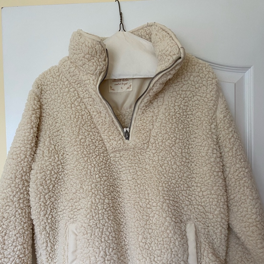Altar’d State cream colored 1/4 zip